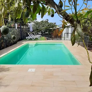 https://finca-de-luna.tenerifehoteles.net